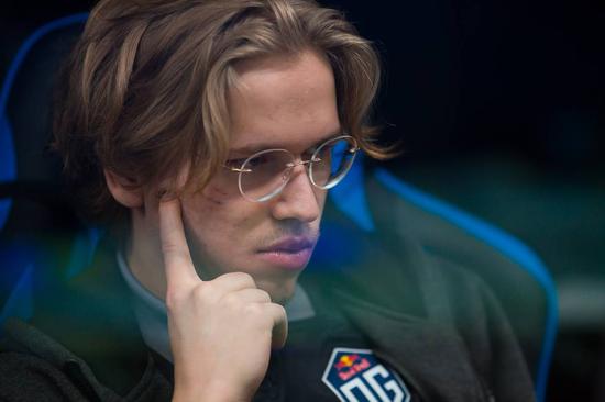 畅玩休闲竞速游戏，免费下载并体验Windows版乐趣